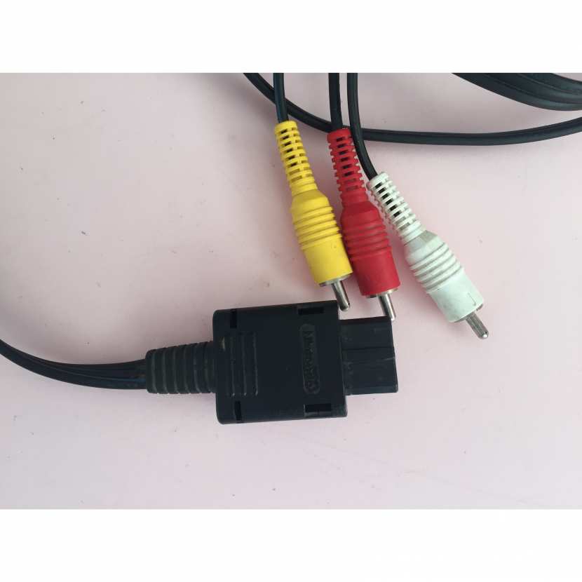 Câble audio vidéo officiel console nintendo gamecube DOL001 (EUR)