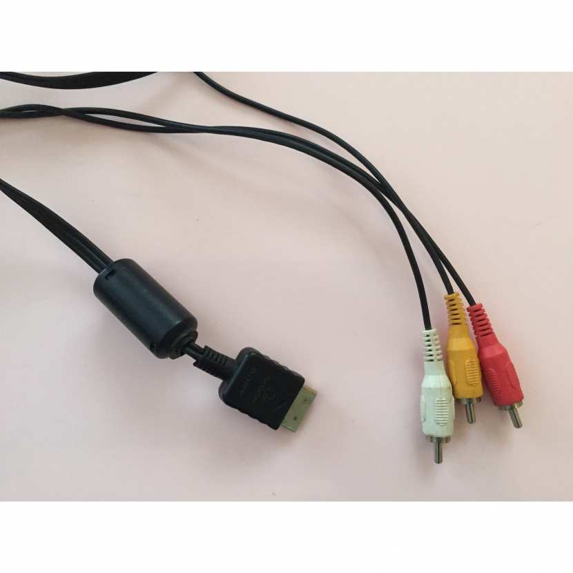 câble audio vidéo pièce console sony Playstation 1 PS1 SCPH5552